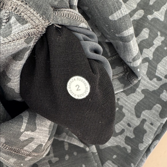 Lululemon Wunder Train High-Rise Tight 25” - Grey Camo - 2 - Picture 4 of 4